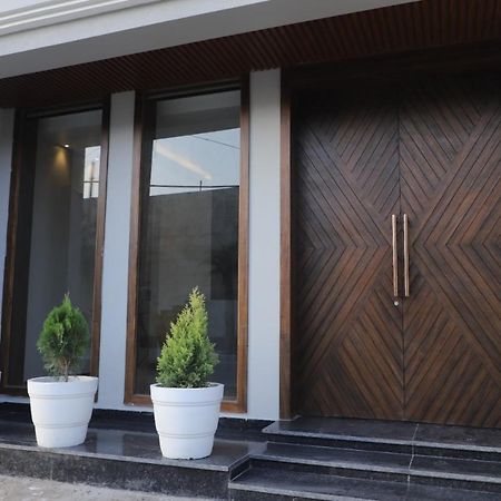 Hotel The Royal Casa Ludhiana Exterior foto